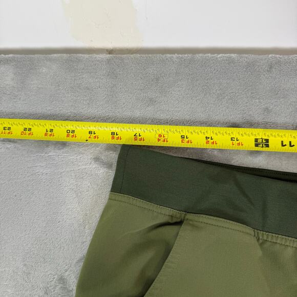 Figs Kade green staight leg nurse scrubs bottoms cargo womens Large - Picture 6 of 7